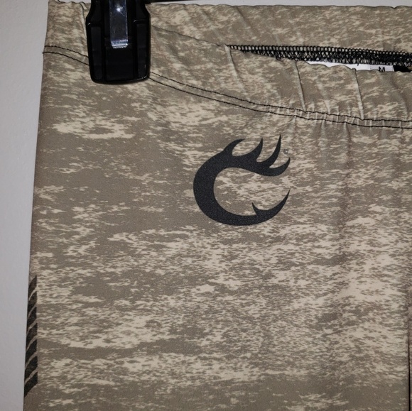 CamoGirl | Camo Archery Leggings - Picture 3 of 3